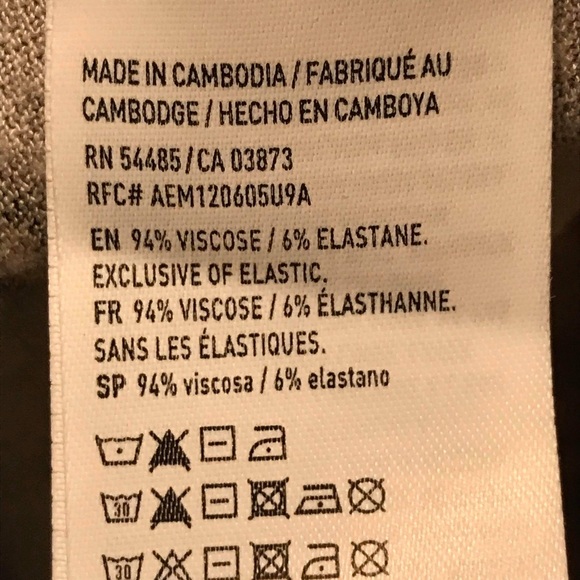 AE Off the Shoulder Top - Picture 4 of 4